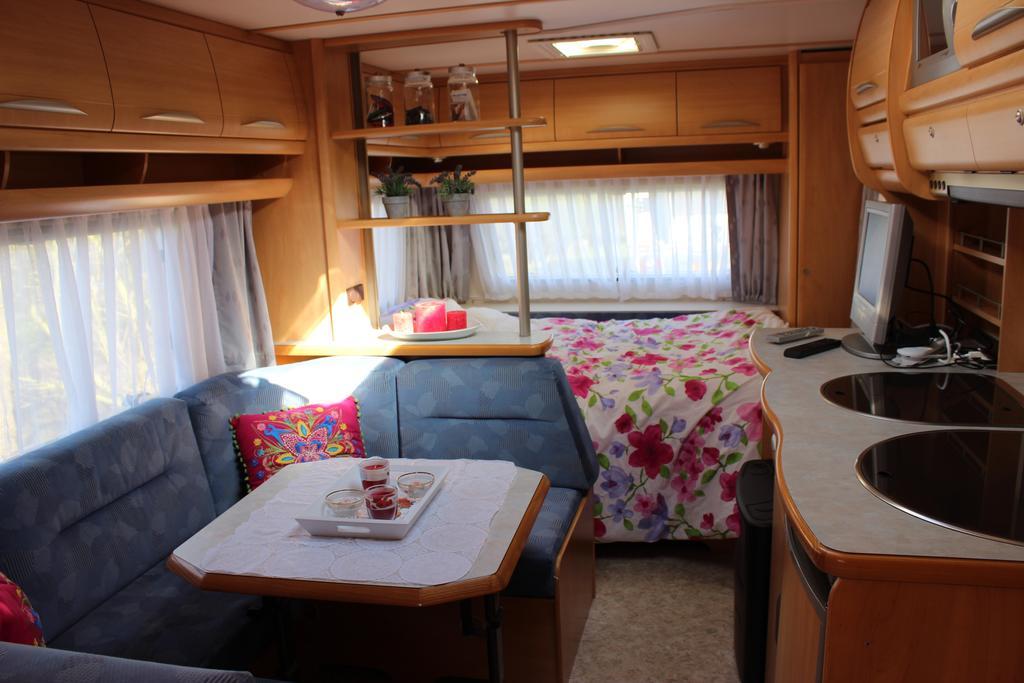 Caravan 'T Koekoeksnest Aagtekerke Bilik gambar